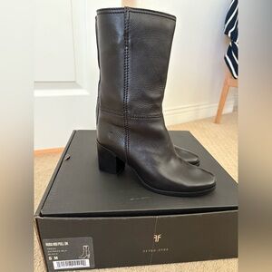 FRYE Black Leather Heeled mid-calf boots, excellent condition!